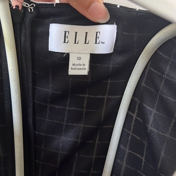 Elle Black/White sleeveless dress - Picture 6 of 6